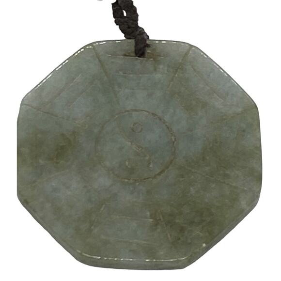 White Glass Bead 22" Necklace Green Nephrite Jade Carved Octagonal Pendant China - Picture 5 of 16